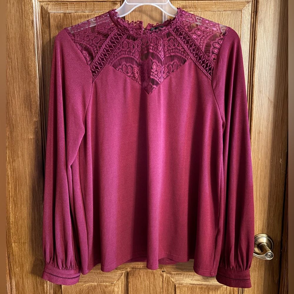 Buckle Black Women's Lace Yoke Long Sleeve Top - Plum size L